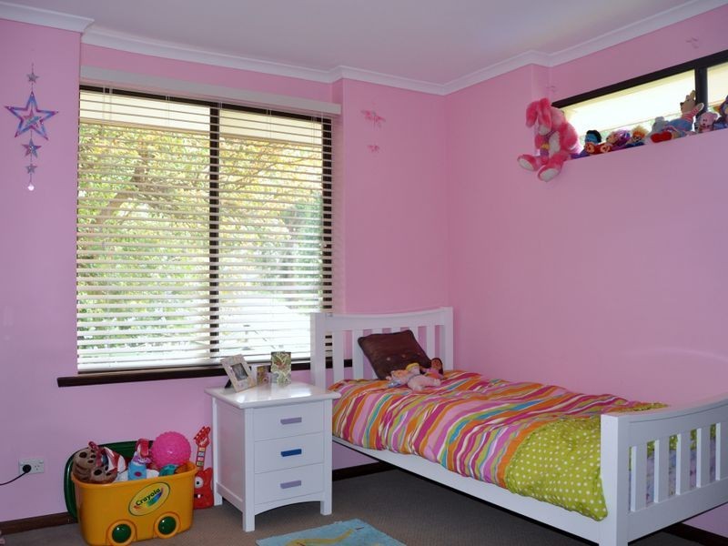 9 Glenloth Drive, Happy Valley SA 5159