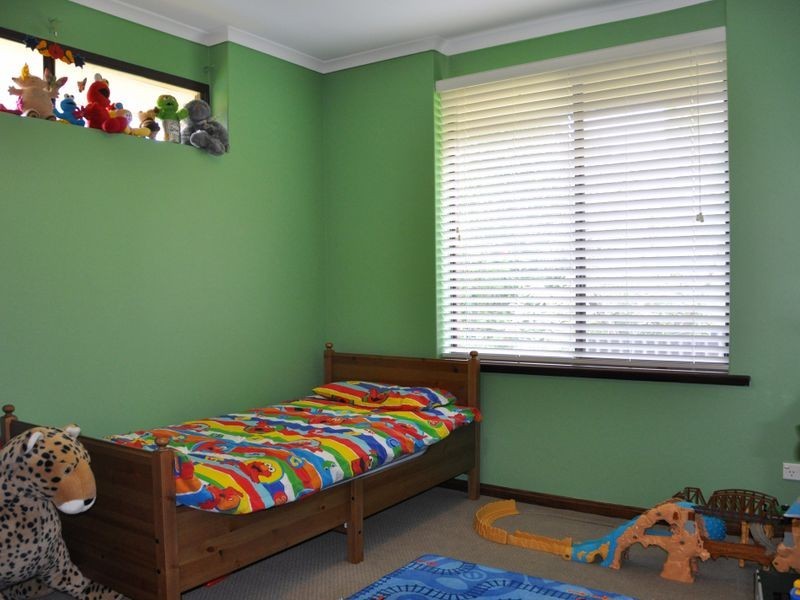 9 Glenloth Drive, Happy Valley SA 5159