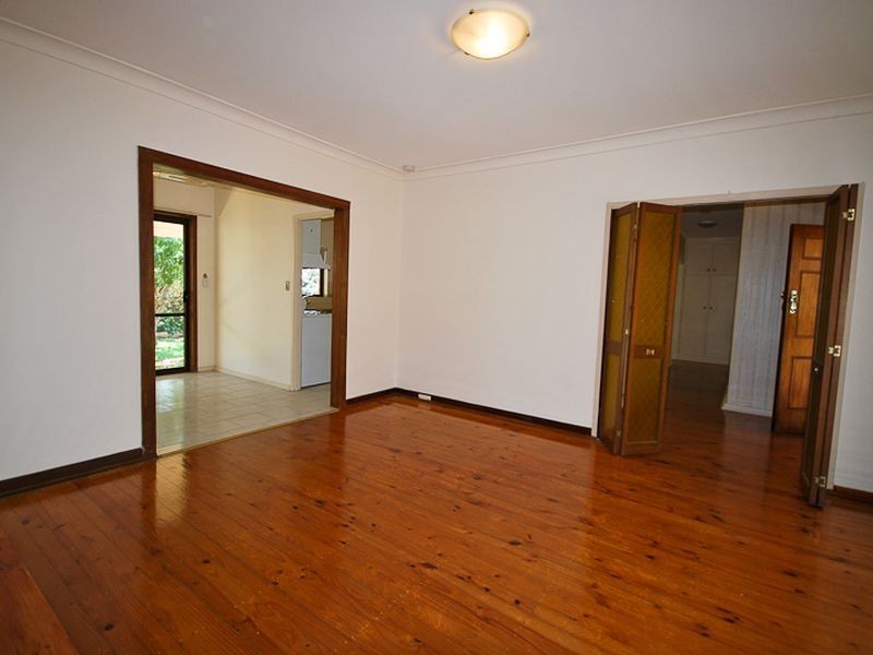 6 Lawrence Street, Morphett Vale SA 5162