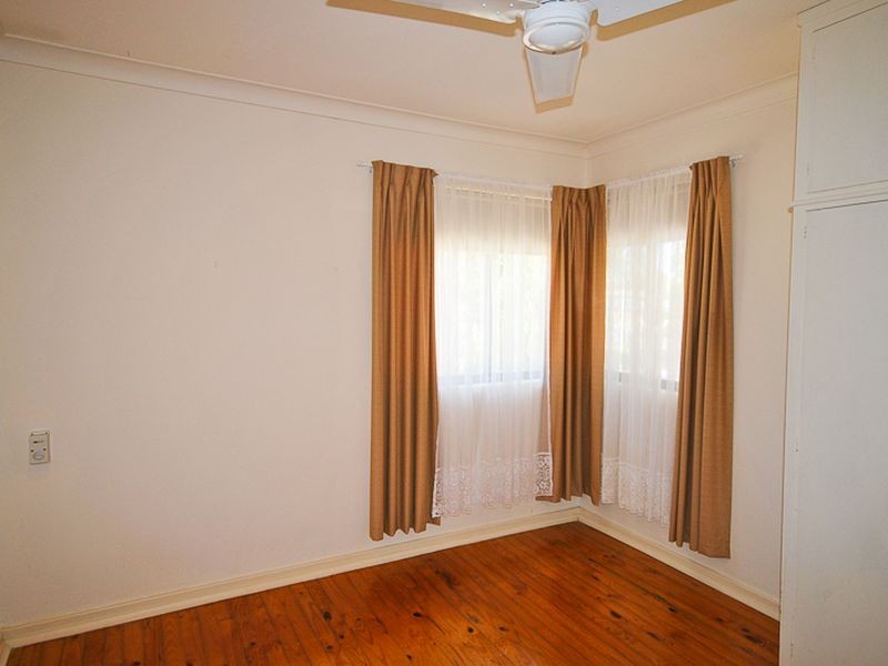 6 Lawrence Street, Morphett Vale SA 5162