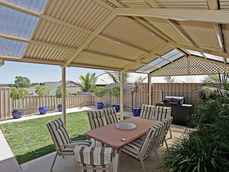 44 Tobin Crescent, Woodcroft SA 5162