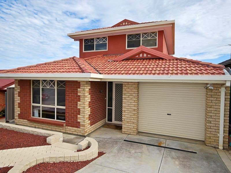 44 Tobin Crescent, Woodcroft SA 5162