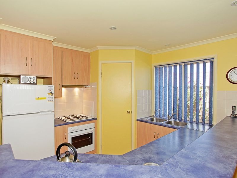 44 Tobin Crescent, Woodcroft SA 5162
