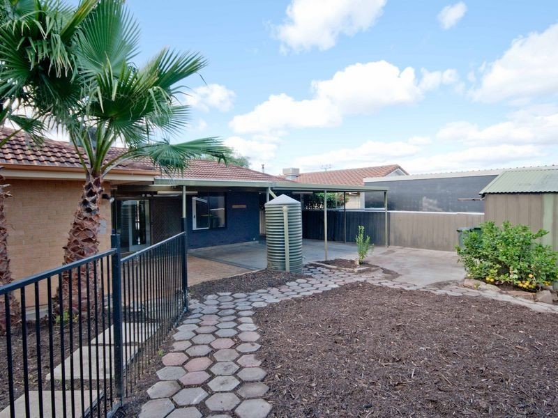 7 Leitch Ave, Port Noarlunga SA 5167