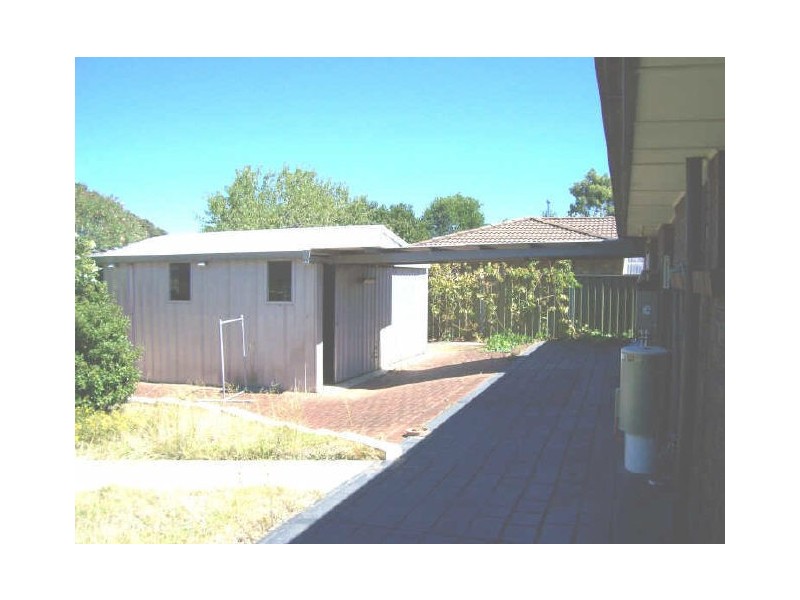 2 Olivier Court, Morphett Vale SA 5162