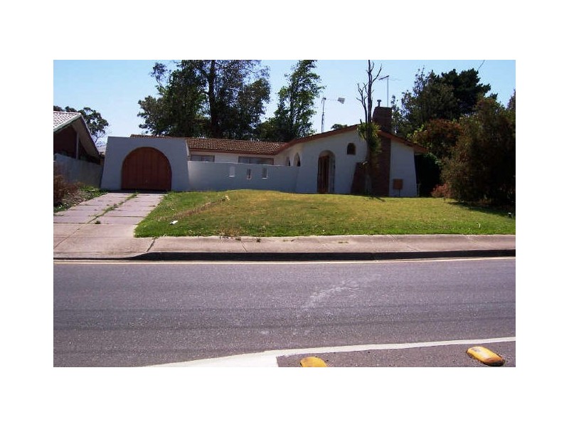 94 Brentwood Drive, Huntfield Heights SA 5163