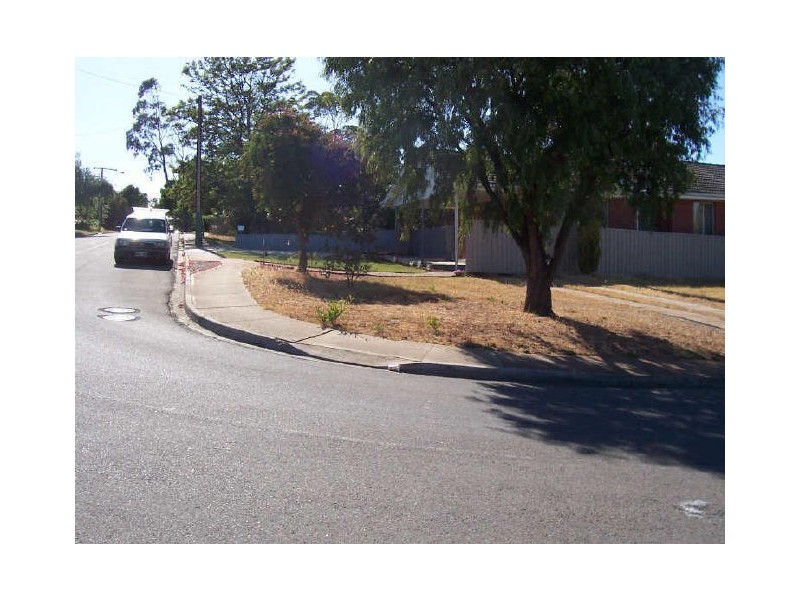 2 Attridge Road, Morphett Vale SA 5162