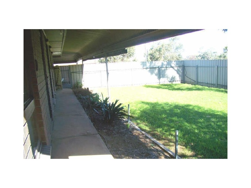 2/16 Golfcourse Drive, Woodcroft SA 5162