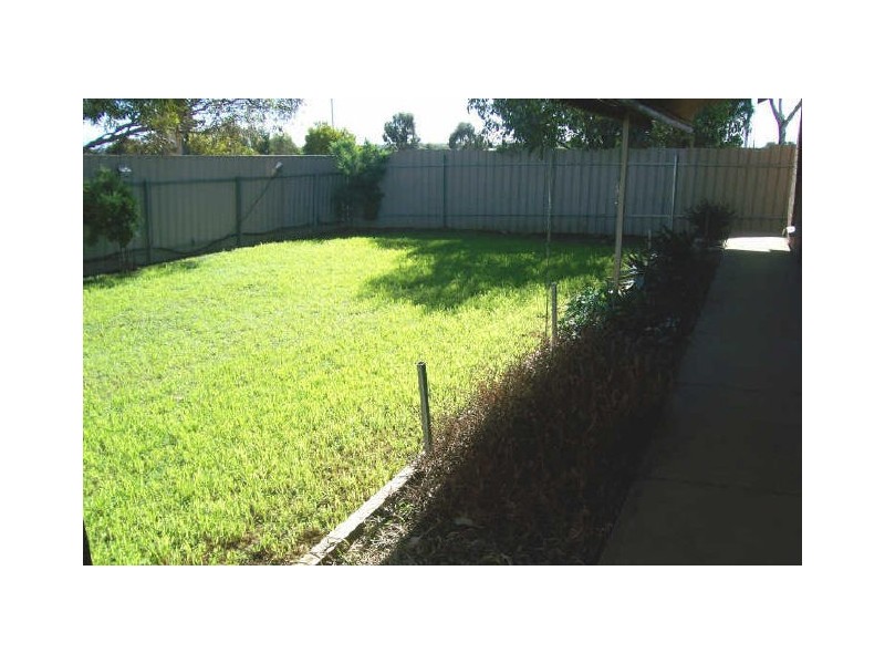 2/16 Golfcourse Drive, Woodcroft SA 5162