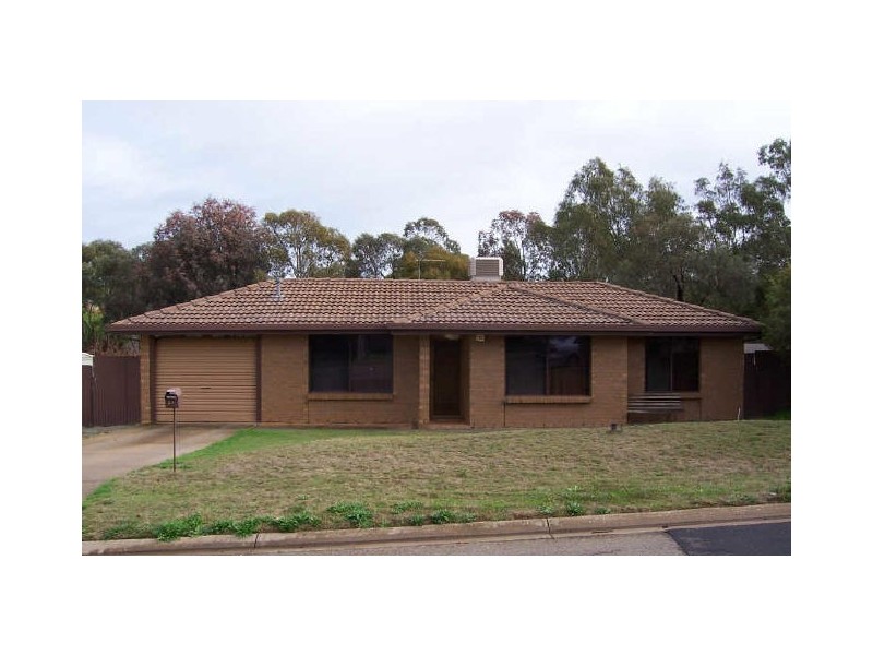 21 Lorne Crescent, Huntfield Heights SA 5163