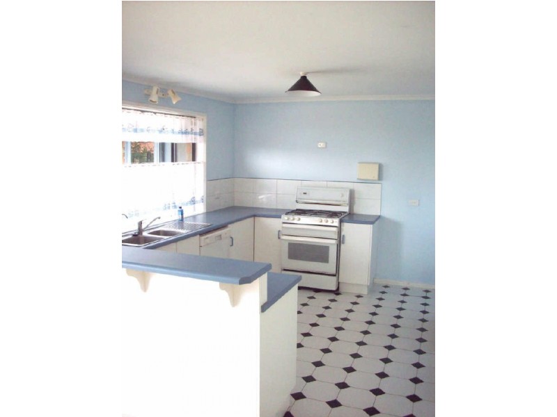 14 Caspian Court, Woodcroft SA 5162