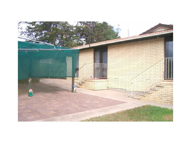 9 Poznan Crescent, Hackham West SA 5163