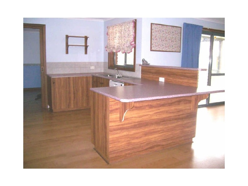 32 Baltimore Avenue, Morphett Vale SA 5162