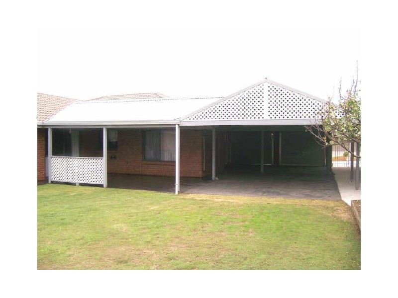 32 Baltimore Avenue, Morphett Vale SA 5162