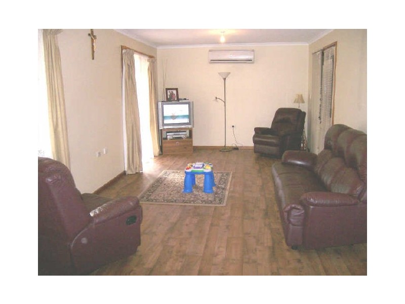 4 Kantalpa Grove, Morphett Vale SA 5162