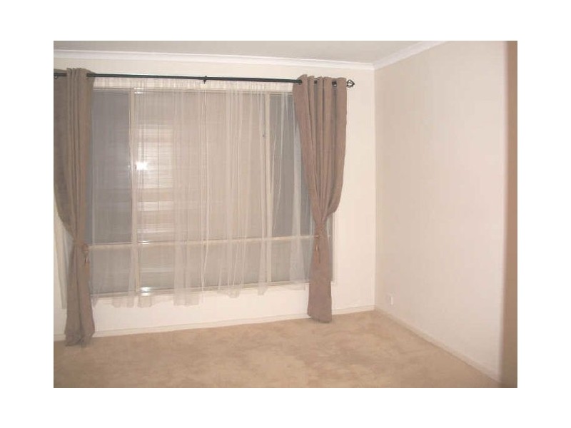 14 Yeltana Ave, Huntfield Heights SA 5163