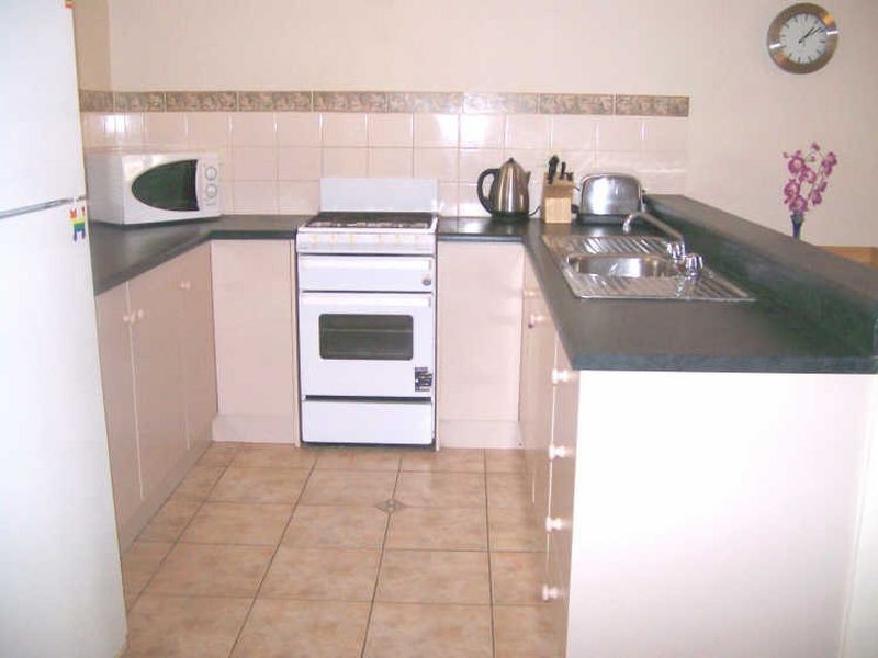 16 Yaldara Close, Woodcroft SA 5162