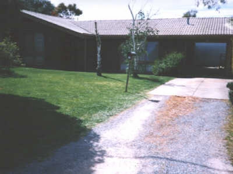 11 Braes Close, Happy Valley SA 5159