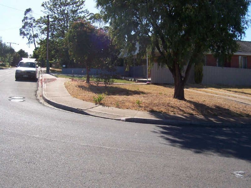 2 Attridge Rd, Morphett Vale SA 5162
