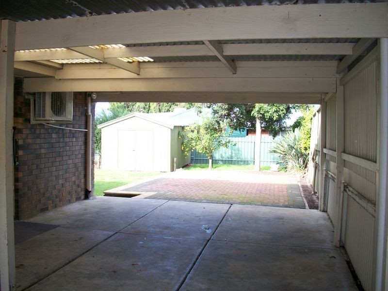 6 Pat Crescent, Morphett Vale SA 5162