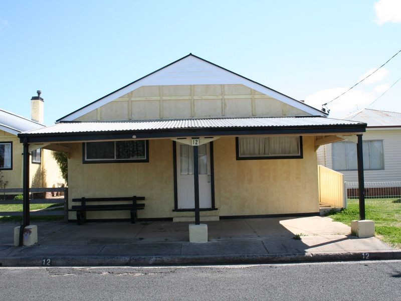 12 Macquarie Street, Glen Innes NSW 2370