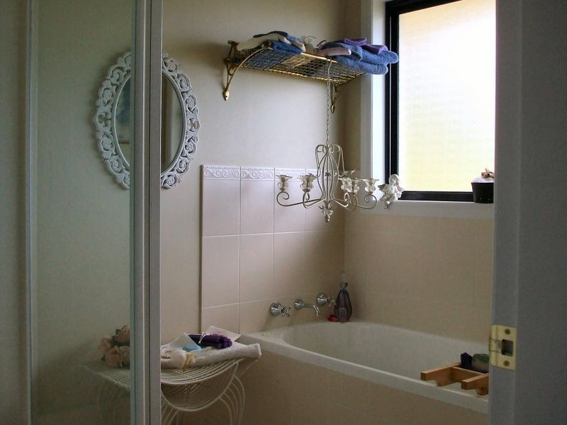 20 Bates Avenue, Glen Innes NSW 2370