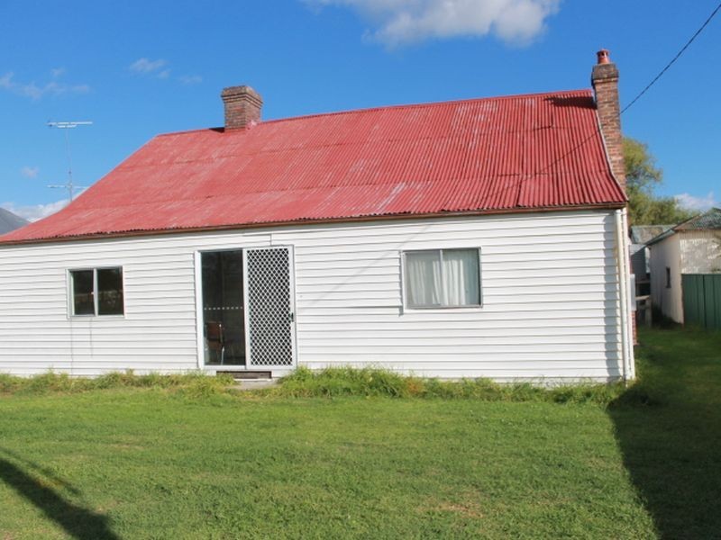 29 Irby Street, Emmaville NSW 2371