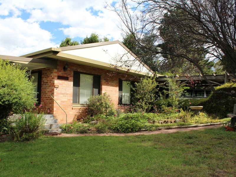 11 Caerleon Road, Glen Innes NSW 2370
