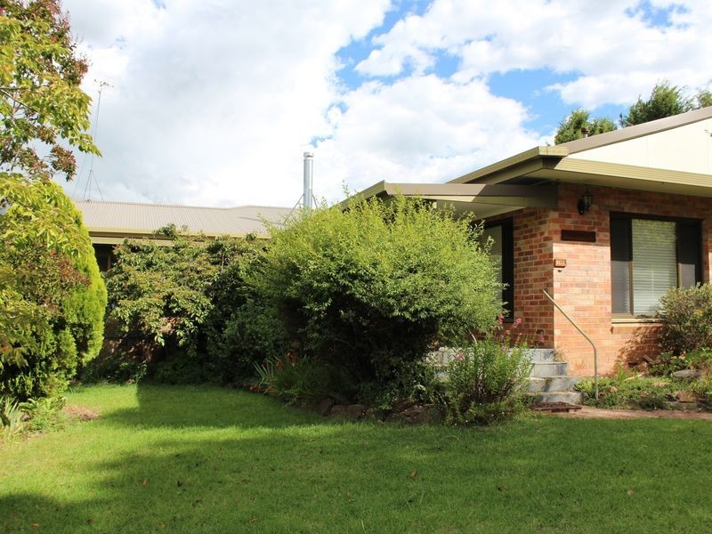 11 Caerleon Road, Glen Innes NSW 2370