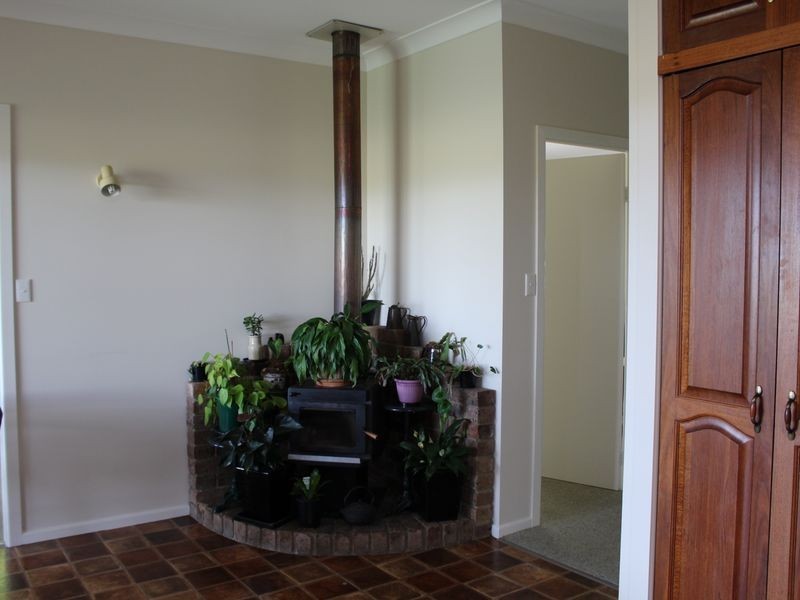 11 Caerleon Road, Glen Innes NSW 2370