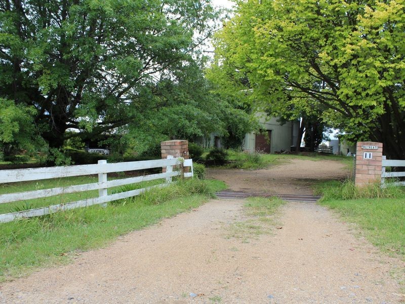 11 Caerleon Road, Glen Innes NSW 2370