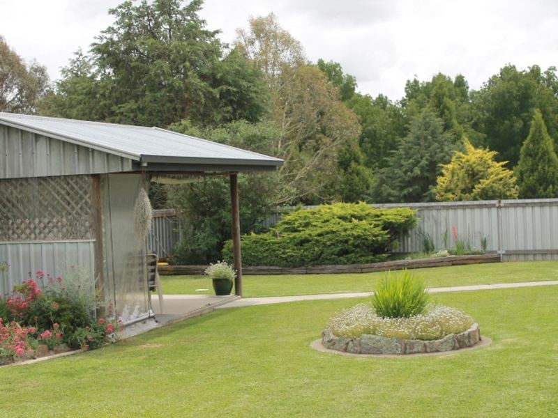 87 East Pandora Rd, Glen Innes NSW 2370