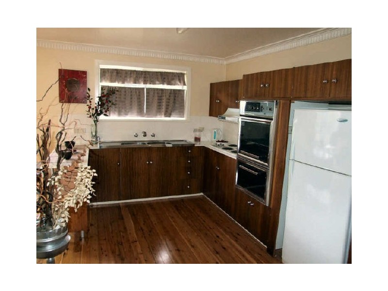 6 Lindsay Avenue, Glen Innes NSW 2370