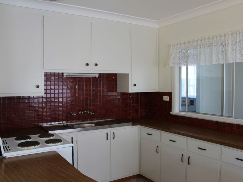 34 Lewis Street, Glen Innes NSW 2370