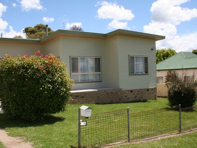 307 Bourke Street, Glen Innes NSW 2370