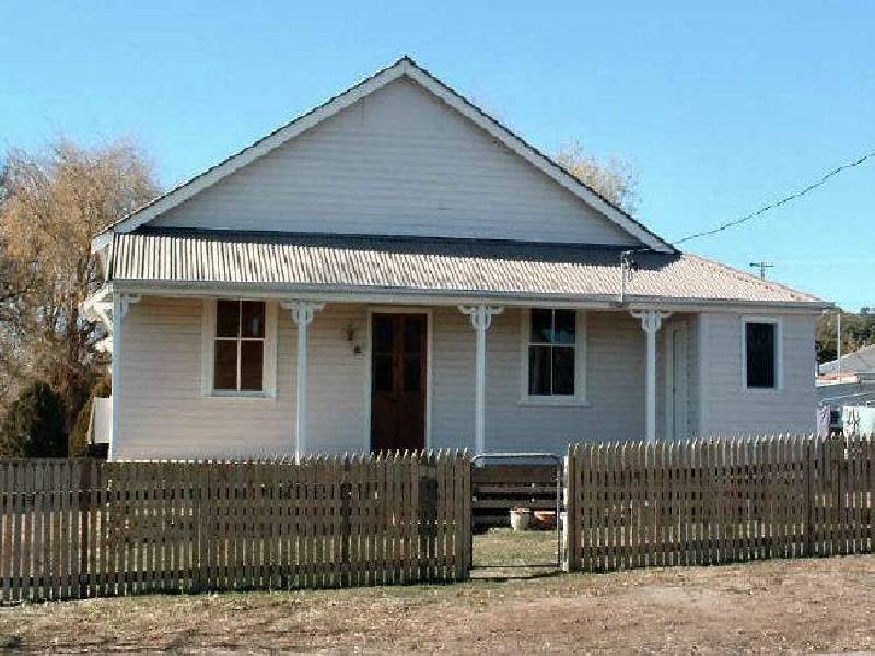1 Pitt Street, Glen Innes NSW 2370
