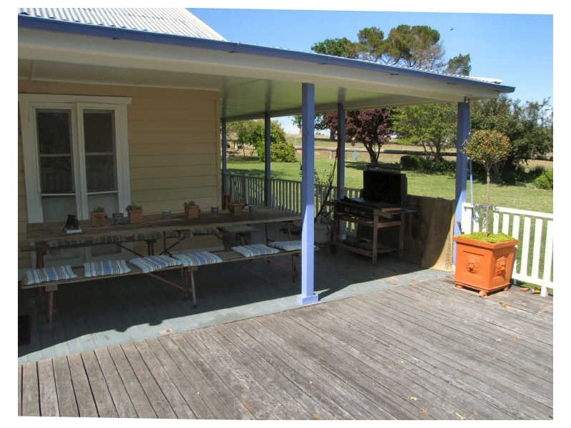 The Cottag New England Highway, Deepwater NSW 2371
