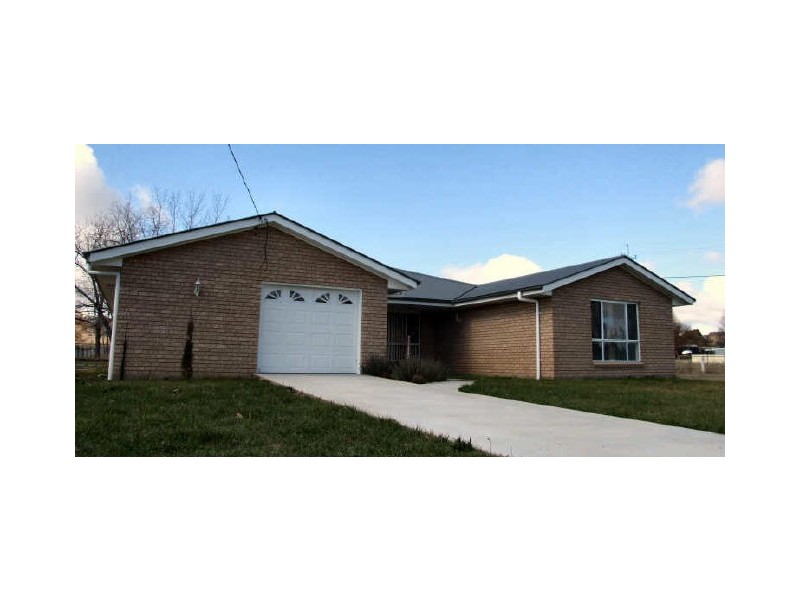 419 Grey Street, Glen Innes NSW 2370