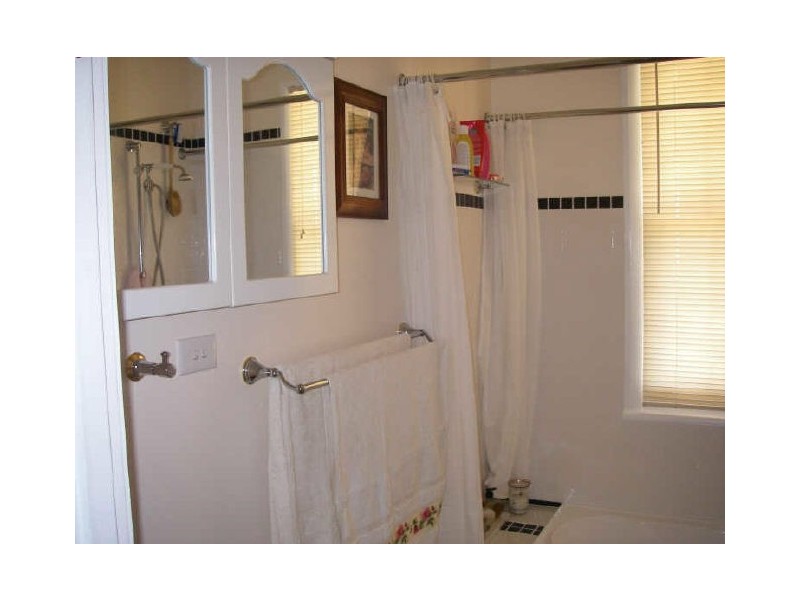 112 Grey Street, Glen Innes NSW 2370