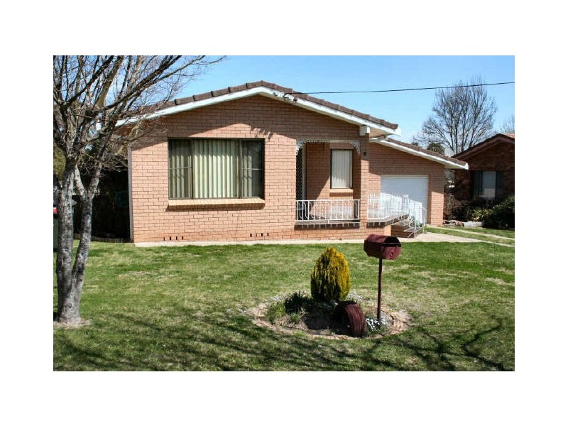 9 Lindsay Avenue, Glen Innes NSW 2370