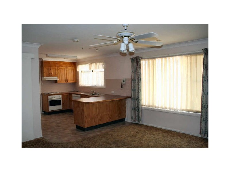 9 Lindsay Avenue, Glen Innes NSW 2370