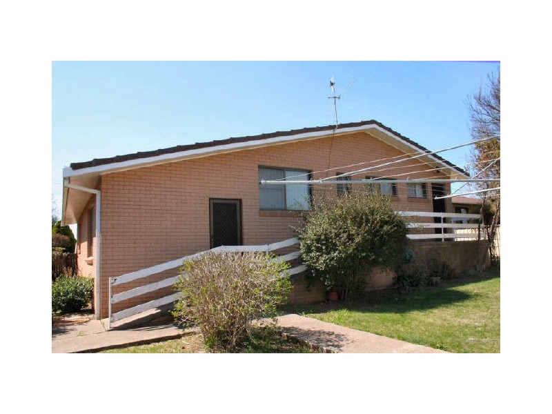 9 Lindsay Avenue, Glen Innes NSW 2370