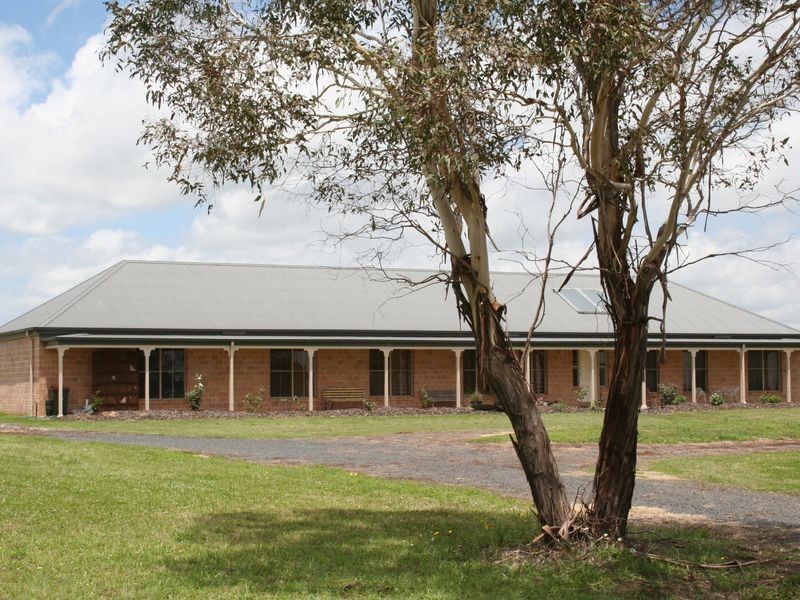 42 Glen Legh Road, Glen Innes NSW 2370