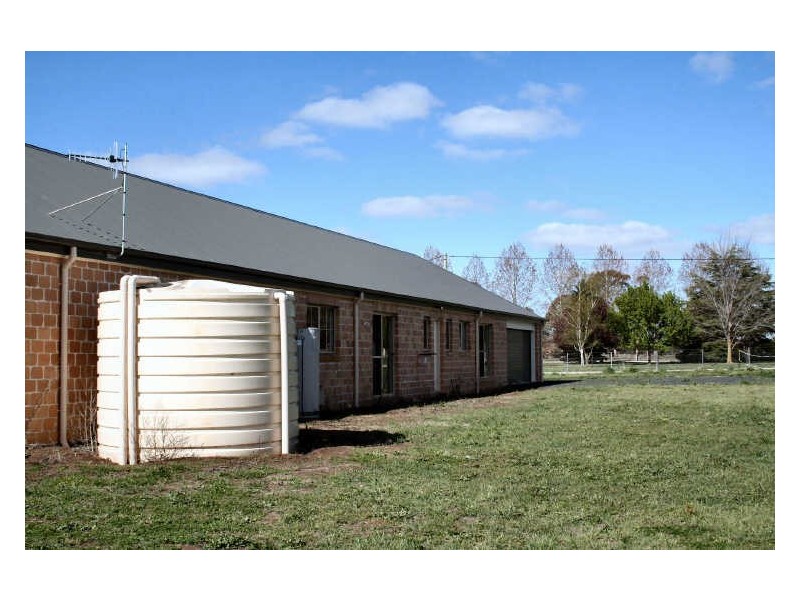 42 Glen Legh Road, Glen Innes NSW 2370