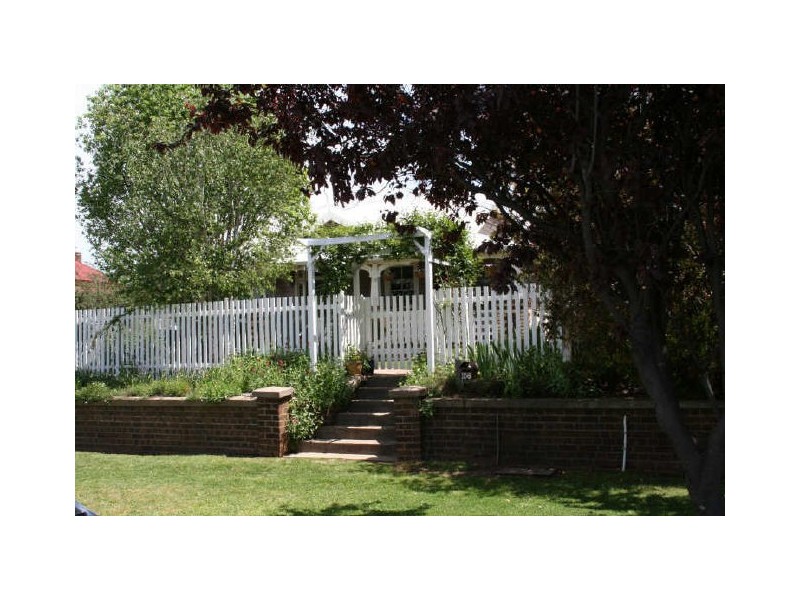 106 Macquarie Street, Glen Innes NSW 2370