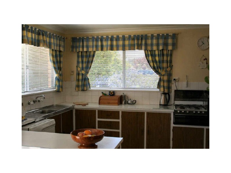 15 Glasson Street, Glen Innes NSW 2370