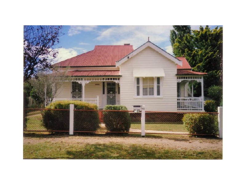 102 Taylor Street, Glen Innes NSW 2370