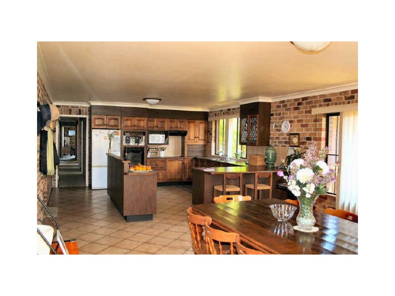 42 Coronation Avenue, Glen Innes NSW 2370