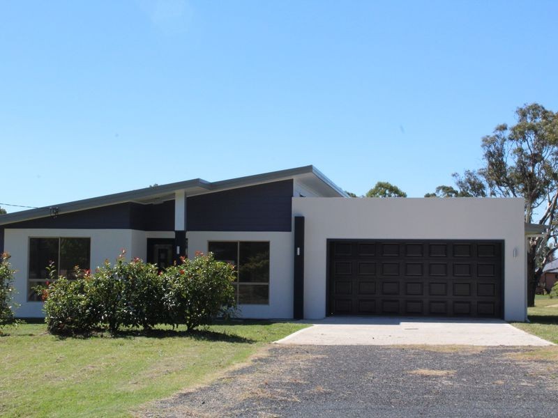 76 Heron Street, Glen Innes NSW 2370