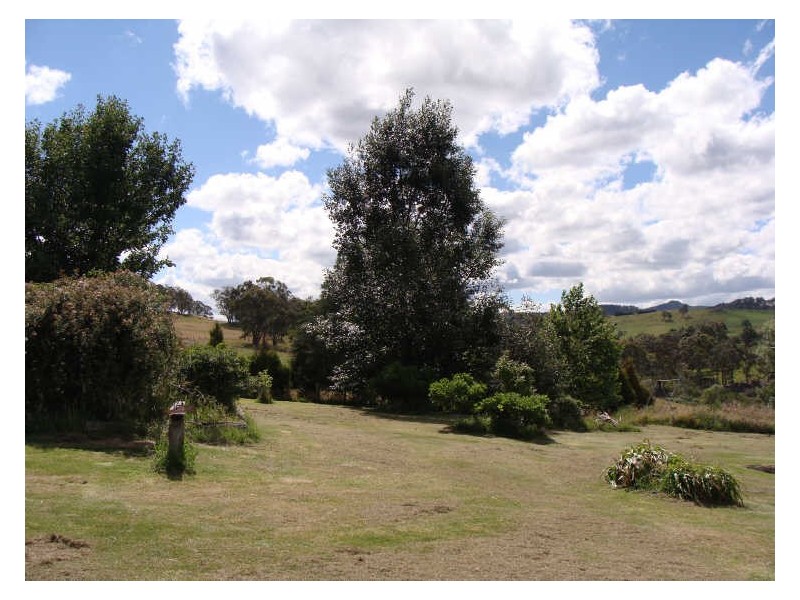 Amos Park Kookabookra, Glen Innes NSW 2370